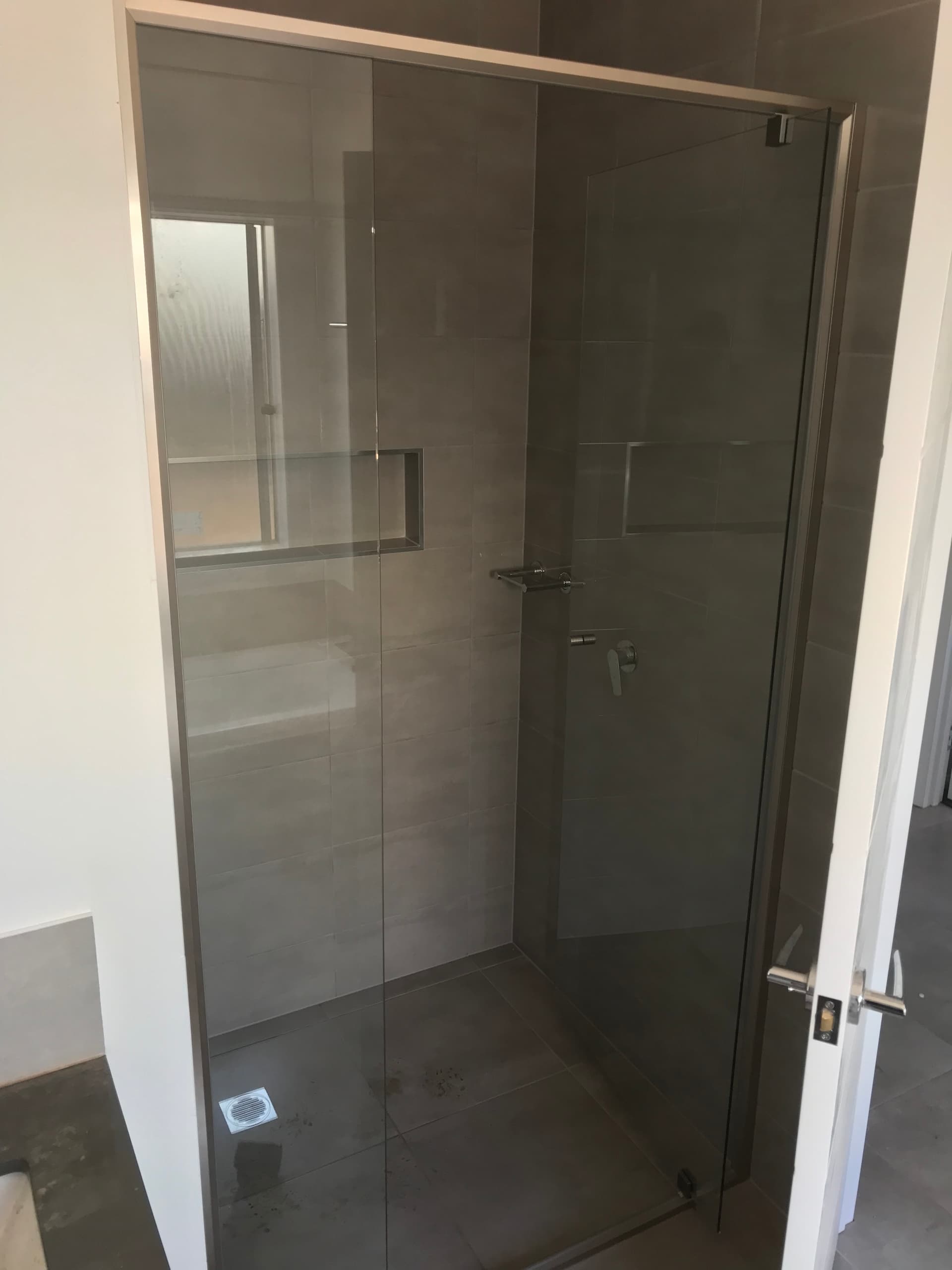 Shower Screens Toowoomba Darling Downs Glass & Security