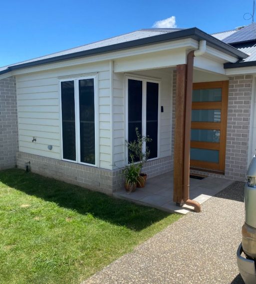 Secureview Security Screens over Double Hung Windows — Security Screen in Toowoomba in QLD